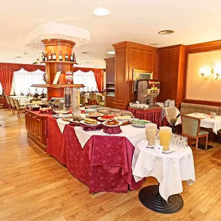 Hotel Rege 4*